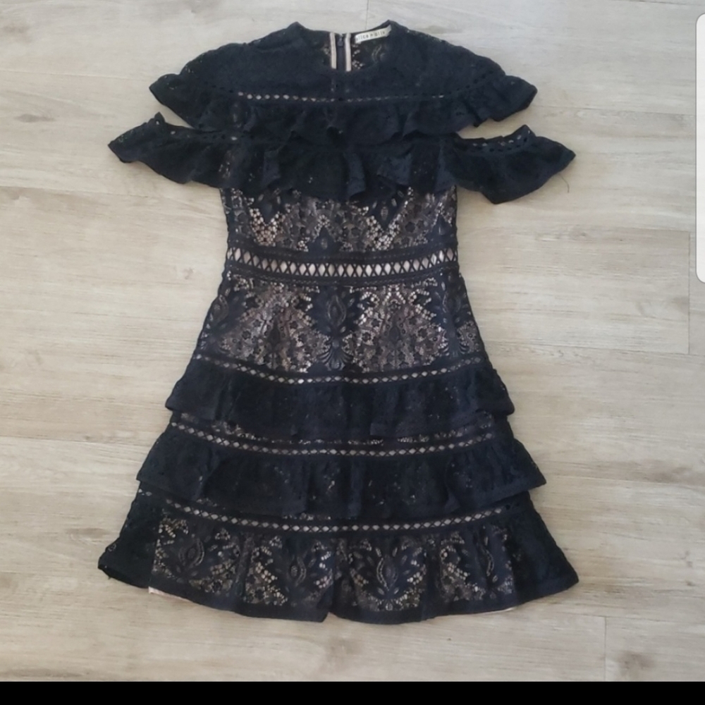 Alice and olivia Black lace dress